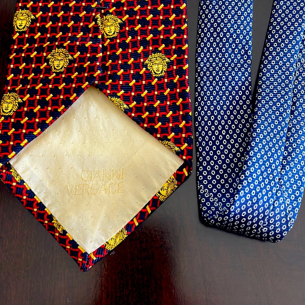 GIANNI VERSACE Silk Medusa Heads Print Tie